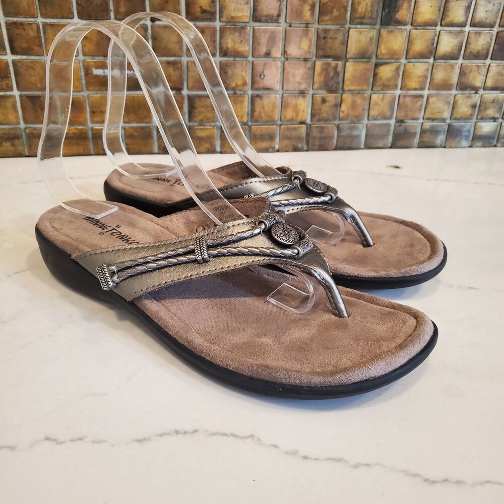 Minnetonka Women's Silverthorne 360 Sandals 9 Silver Comfort Padded Boho Casual